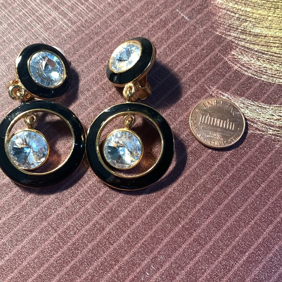 Bijoux New York Design Runway Clip Earrings - Picture 10 of 11